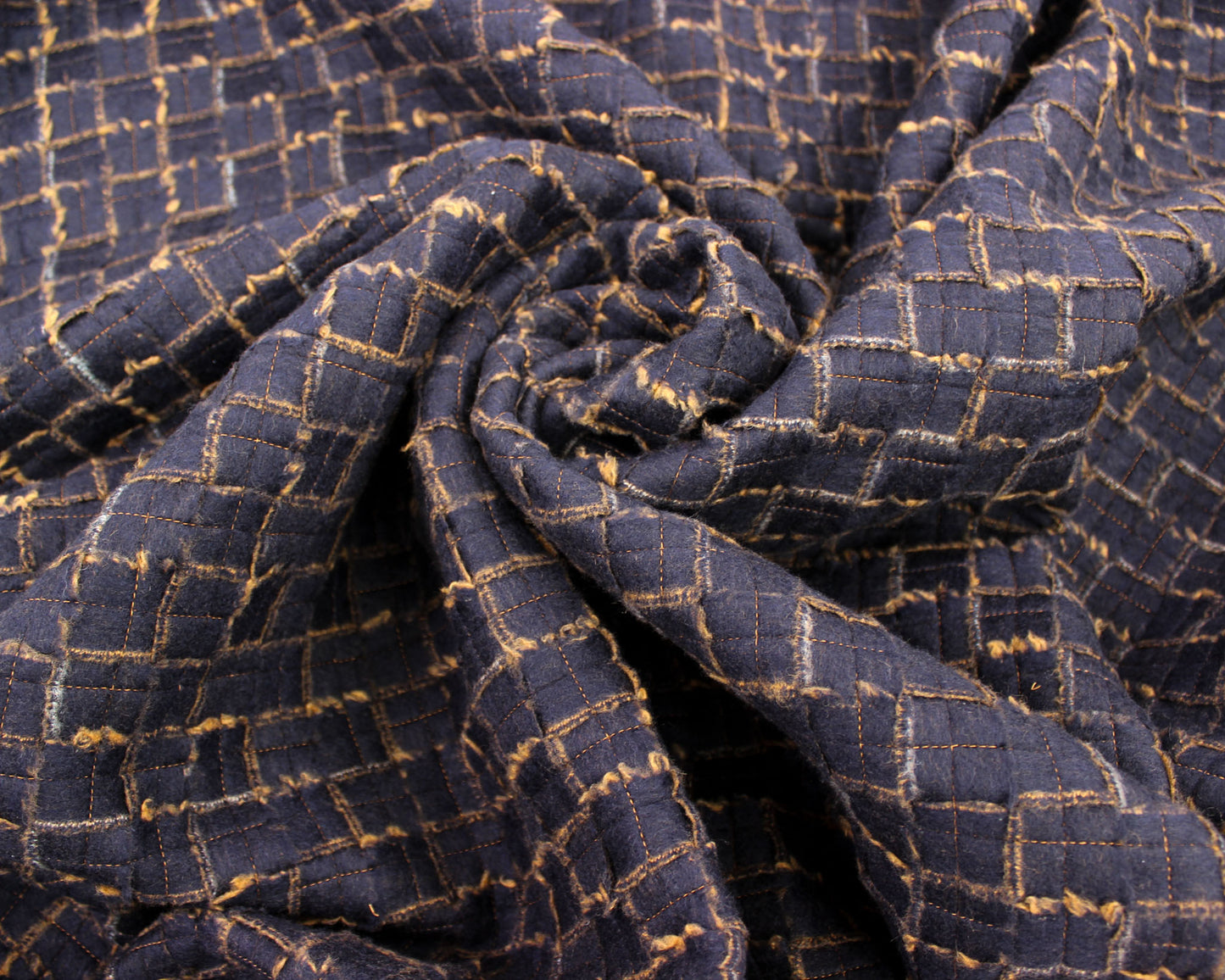 Classic Throw with Half Fringing
